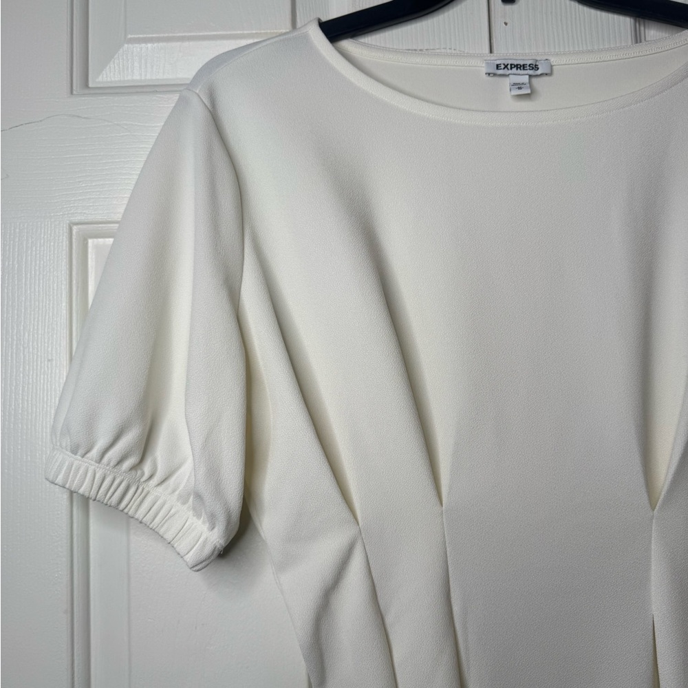Express Cream Blouse - Picture 2 of 9
